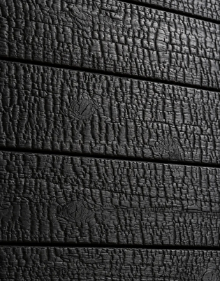 Immagine 2 di Suyaki S14 932 – Legno Carbonizzato per Interni Nakamoto Forestry